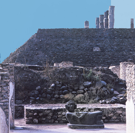 Tula Pyaramid with Chacmol