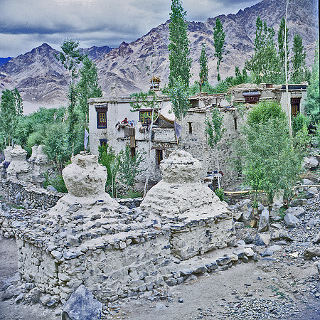 17-1.Ladahki House