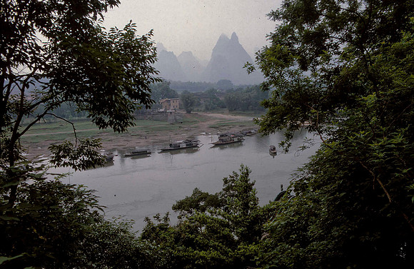 House Boats along the Lei River