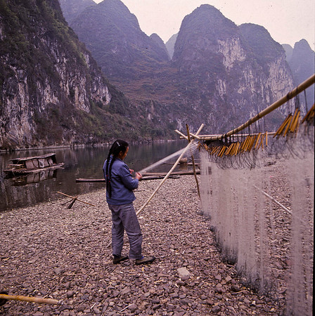 Tending Nets on Lei River