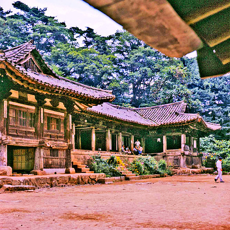 Portico of Main Temple, Heien-Sa copy