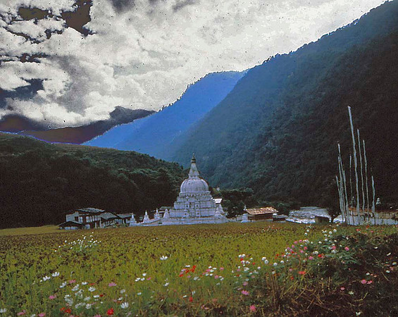 Gantey Gompa near Tashi Gang