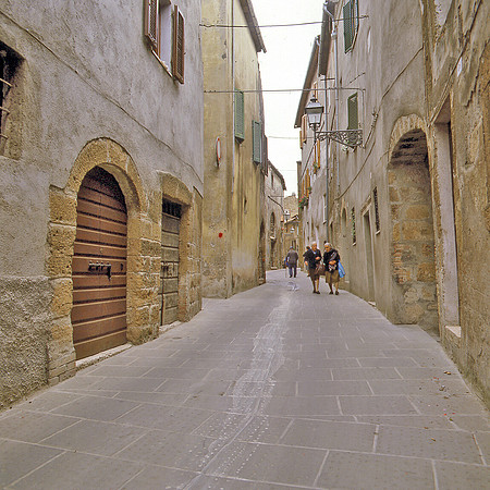 NARROW STREET, UMBRIA