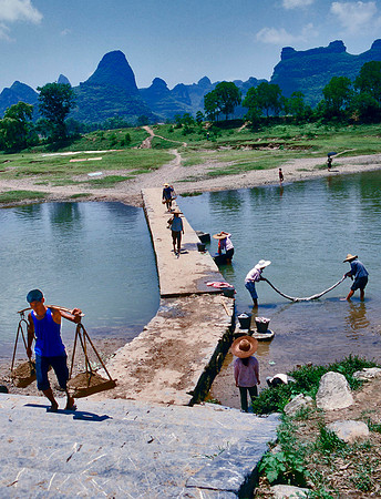 LIFE ALONG THE LUI RIVER 3jpg