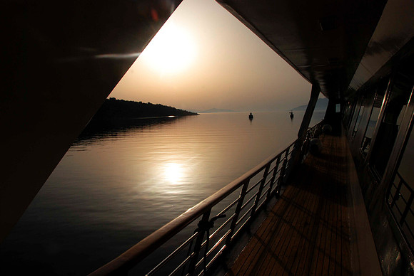 SCENE ALONG THE CORINTH CANAL