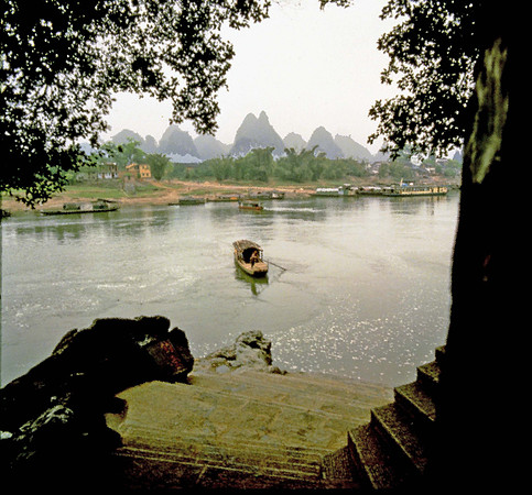 Crossing on Lei River - Yangshuo